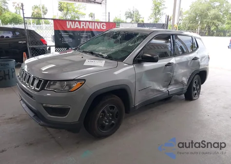 2019 Jeep Compass Sport 4X4 z USA, uszkodzony, nr VIN 3C4NJDAB1KT601871